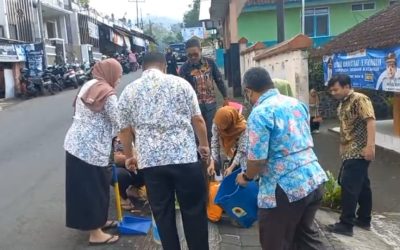 Kecamatan Pagentan Laksanakan Aksi Bersih Lingkungan Serentak dalam Rangka Hari Lingkungan Hidup Sedunia